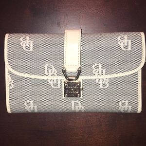 Dooney & Bourke Wallet